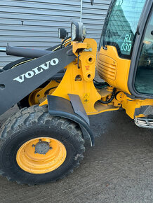 VOLVO L25 2015R 5300MG - 9