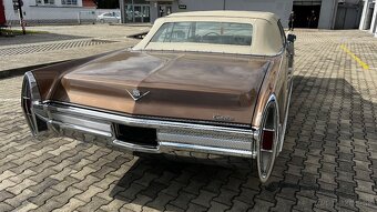 Cadillac deville cabrio - 9