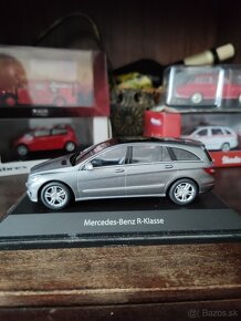 Mercedes Benz 1:43 - 9