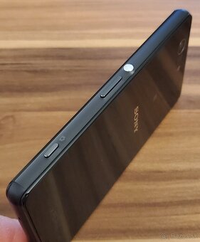 Sony Xperia Z3 Compact - TOP stav - 9