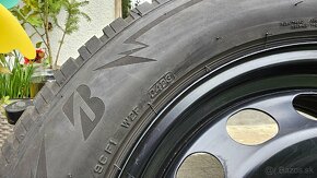 Plechové disky + BRIDGESTONE Blizzak 215/60 R16 r.v. 2023 - 9