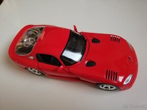 1:18 predam    DODGE  Viper - 9