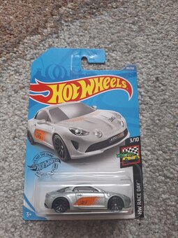 Hot wheels mix autíčok 3. - 9