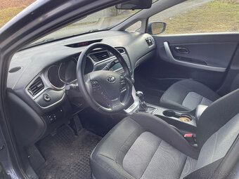 Kia Ceed 1.4 CRDi,  2018,  49 760 km - 9