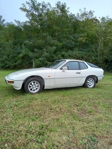 Porsche 924 - 9