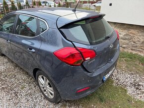 KIA CEED 1.6Crdi 2013 Automat PLNE POJAZDNÉ - 9