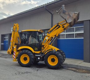 JCB 4CX - 9