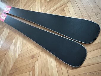 184 cm freeride/skialp lyze Volkl Katana V. Werks - 9