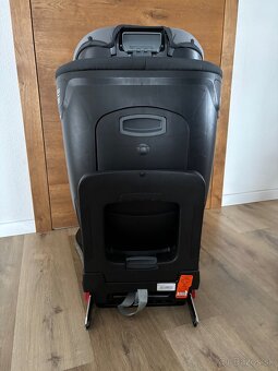 BRITAX RÖMER dualfix M-i SIZE, Otočná 360° - 9