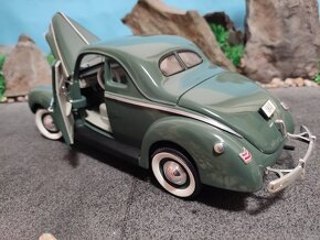 Prodám model 1:18 Ford Deluxe 1940 - 9