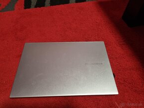 Predám ASUS VivoBook Ultra 14 Ryzen 7-4700U Octa Core - 9