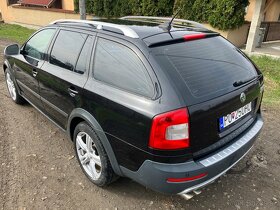 SKODA OCTAVIA SCOUT lift 2.0TDI DSG - 9