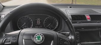 Škoda Octavia 2 automat koža 2.0tdi - 9