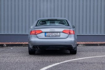 Audi A4 1.8 T FSI - 9