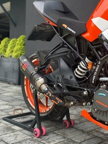 KTM RC 125 - 9