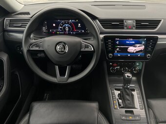 Predam Škoda Superb Combi Premium Edition FL 2.0TDI DSG - 9