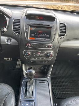 KIA Sorento 2014 2.2 CRDi 145kW - 9