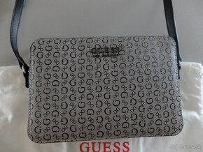 Kabelka Guess - 9