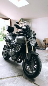 Honda Hornet 600 - 9