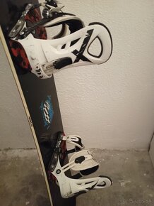 159 cm snowboard NITRO + viazko Ride - 9