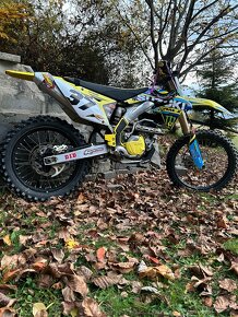 Suzuki RMZ 450 - 9