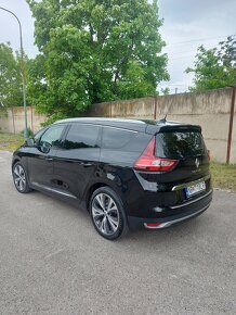 Renault Grand Scenic - 9