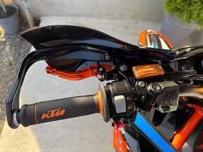 KTM 690 SMC-R 2021 8500KM ABS - 9