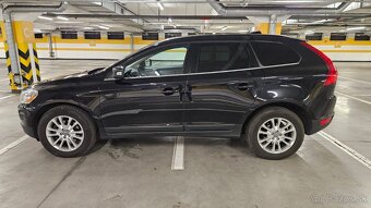 Volvo XC60 D3 AT AWD Momentum - 9