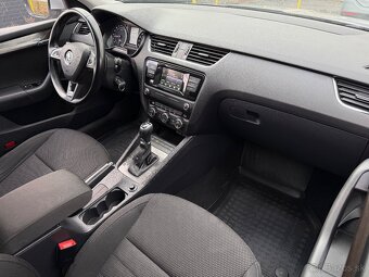 Škoda Octavia Combi Scout 2.0 TDI DSG, 4x4, Panorama - 9