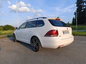 Volkswagen Golf Variant 1.6 TDI BlueMotion Highline DSG - 9