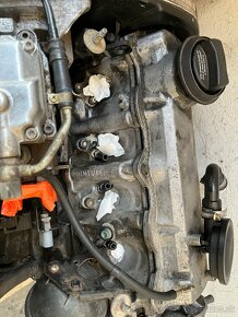 Motor 1.9 tdi , rotacka , kod AHF, 200tis. Km - 9