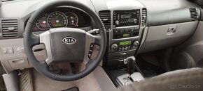 KIA SORENTO 2.5 CRDI 125KW 4x4 AUTOMAT - 9