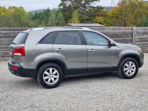 KIA SORENTO 2,2CRDi 4x4 - 9