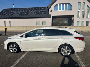 Hyundai i40cw 1,7 crdi - 9