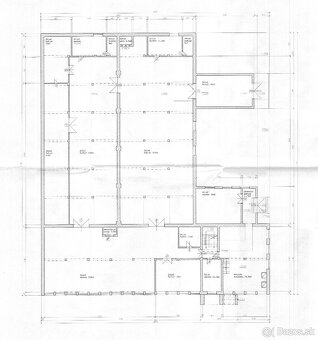 Prevádzkovo - výrobný objekt s primerane veľkým pozemkom na - 9