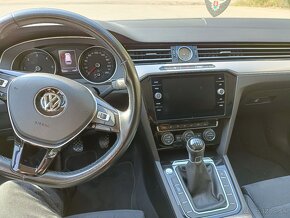 Volkswagen Passat Highline B8 2.0 110kw - 9