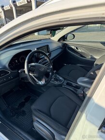 Hyundai i30 combi 1.6 crdi 2019 - 9