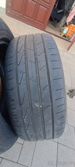 HANKOOK 215/55r16 letné - 9