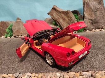 prodám model 1:18 Ferrari 550 Barchetta - 9