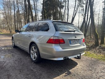 Predám BMW e61 530xD LCI - 9