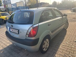 Kia Rio 1.4 LX - 9