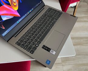 15.6/Lenovo/Notebook/4GB RAM DDR4/128GB NVMe/Intel HD Graf - 9