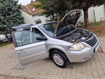 Chrysler Voyager 2.8 CRD LX A/T 150k 7-Miestne (diesel) - 9