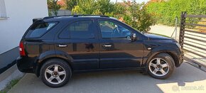 Kia Sorento - 9