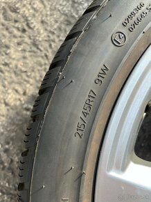 Audi R17 zimna sada 215/45 R17 - 9