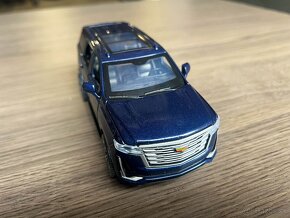 Model auta Cadillac Escalade - 9