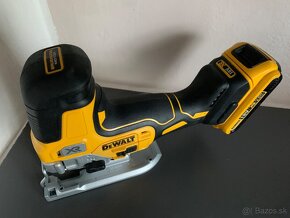 DeWALT DCS335N Aku priamočiara píla - 9