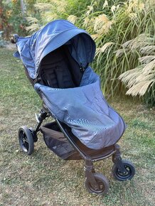 BRITAX B-Motion 4 PLUS + FisherPrice kresielko - 9