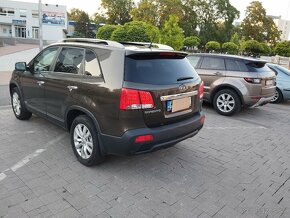 Kia Sorento A/T 2,2crdi 4WD PLATINUM - 9