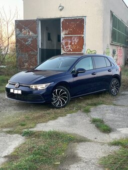 Predám Volkswagen Golf 8  1.5 TSI ACT - 9